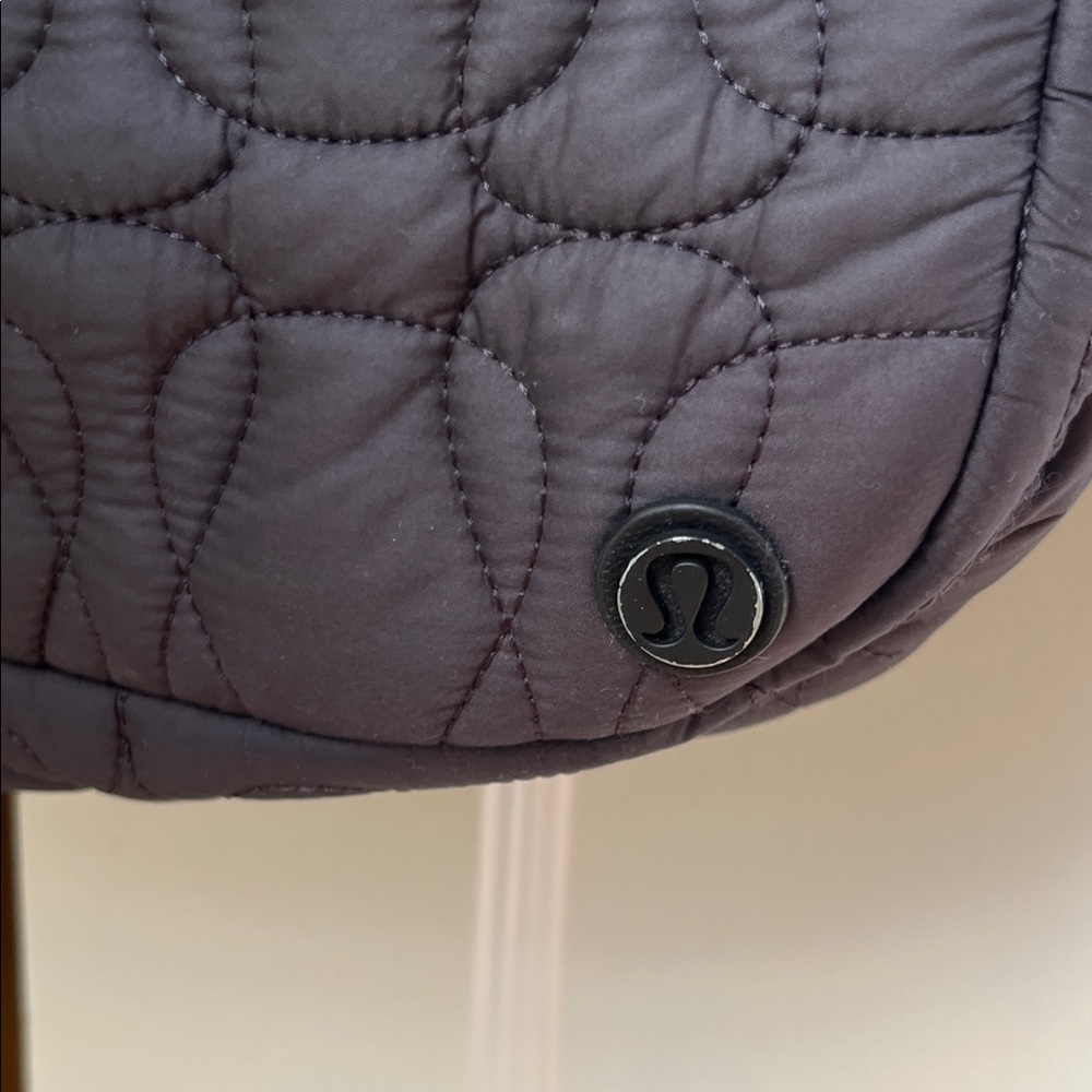 Lululemon Quilted Embrace Crossbody Bag - Picture 9 of 15